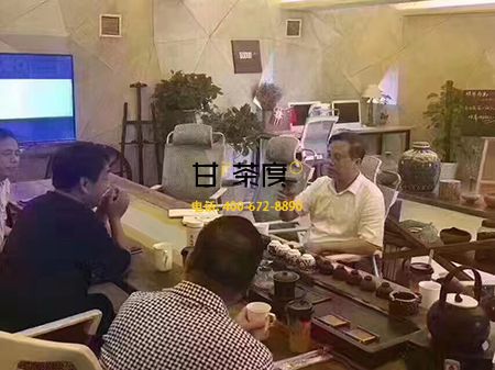昨天下午，杭州市委常委、余杭区委书记毛溪浩同志等一行领导到访甘茶度总部——博多。