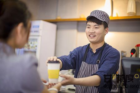 奶茶店加盟骗局的常见套路手法