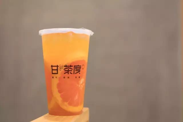 为什么茶饮品牌都在热衷联名？